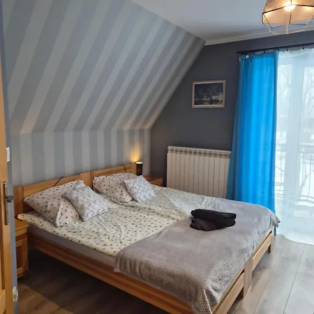 Dom Na Skraju Lasu